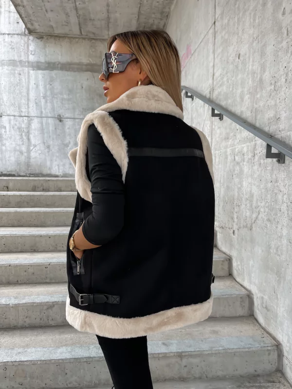 Erika | Sleeveless Wool Jacket