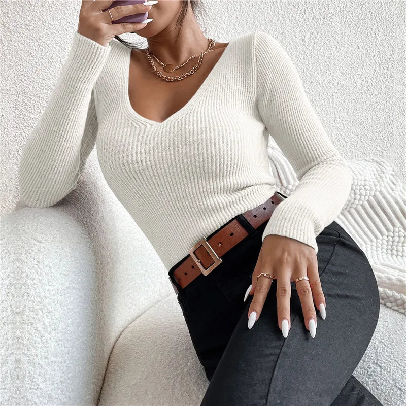 Phoebe |  Knitted Sweater with V-Neck